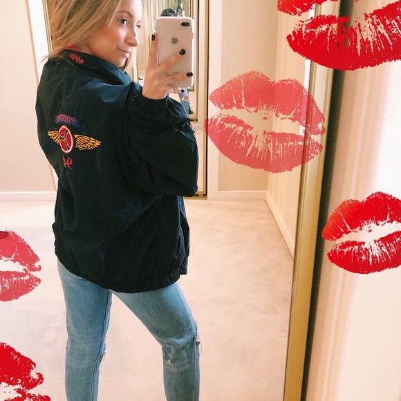 Vintage 90s bomber jacket! - Picture 4 of 5